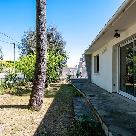 Hébergement de vacances à 700m De La Plage- Maison Familiale Pour 7